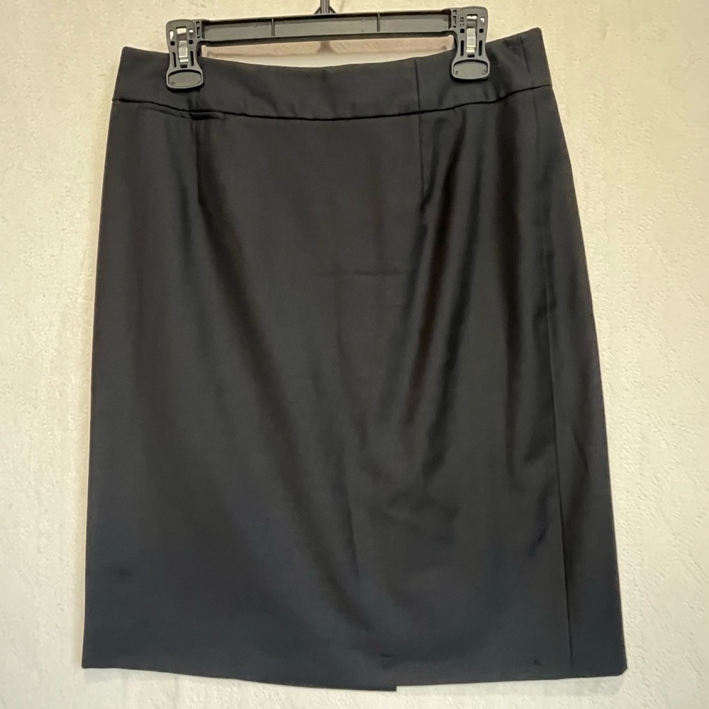 J. Crew 100% Wool Black Pencil Skirt Sz 8 Fully Lined 22" Long Back Slit